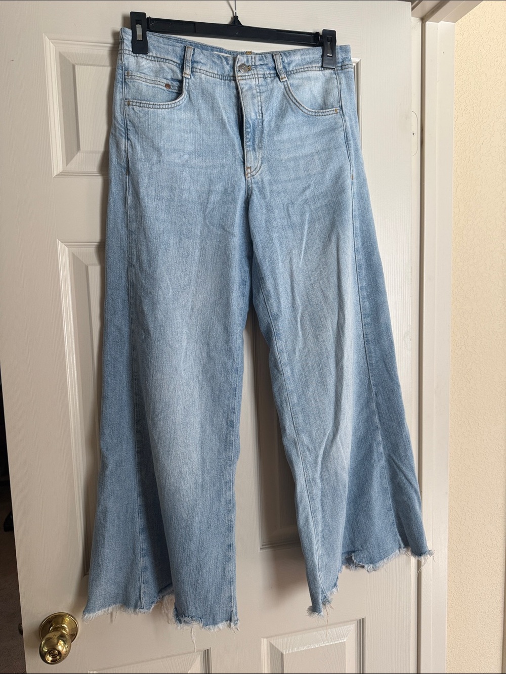 Pilcro Light Blue Wide-Leg Jeans with Frayed Hem